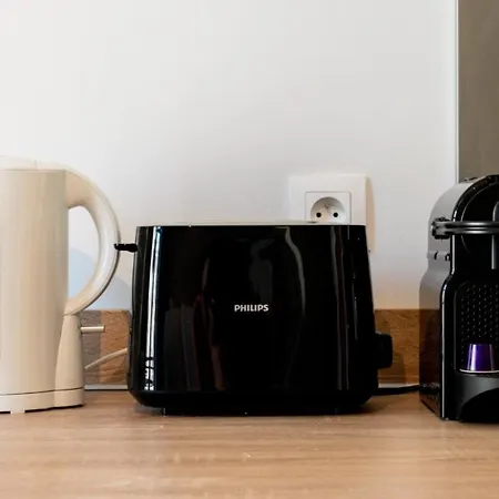 Hypercentre/railway Stations -nice ליל