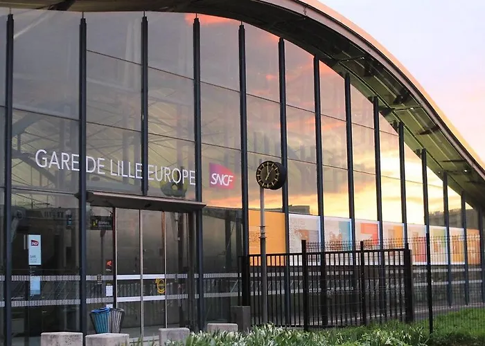 Hypercentre/railway Stations -nice *