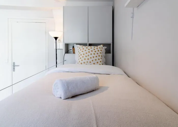 Hypercentre/railway Stations -nice Apartment *